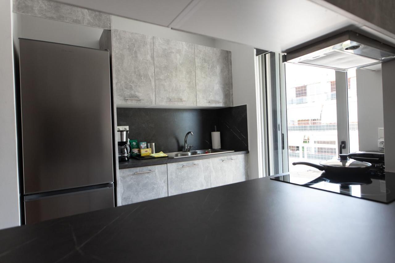 Sea View Apartment In Alimos Region Atina Dış mekan fotoğraf